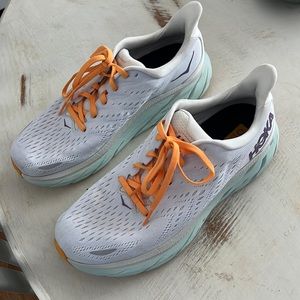 Hoka Clifton 8